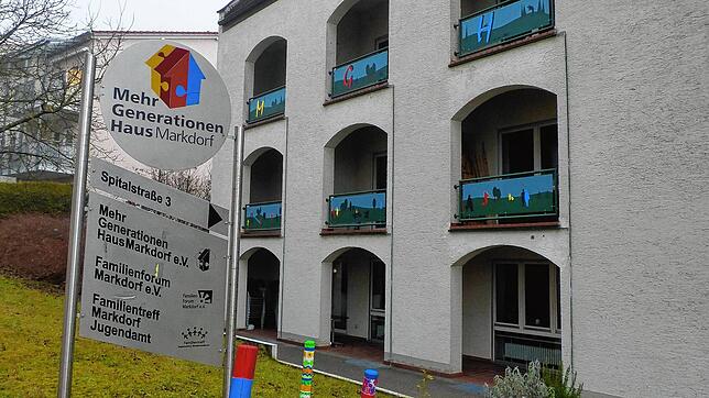 Das Bundesprogramm Mehrgenerationenhaus wird fortgesetzt und ab der Förderperiode 2021 erstmals über acht Jahre laufen. So kann auch das ...