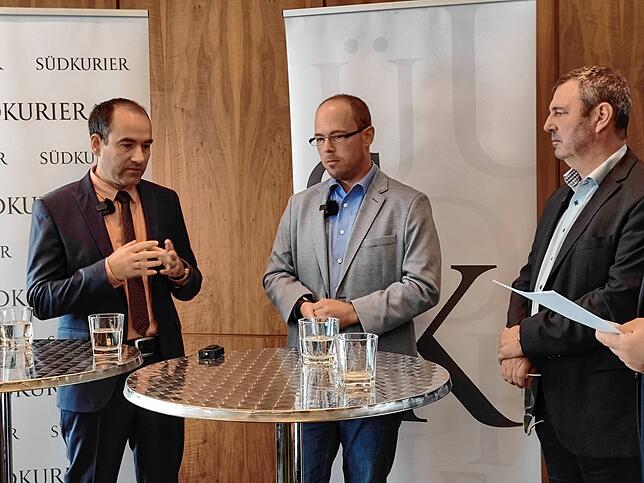 Bürgermeister Ozan Topcuogullari, Michael Ehm und Hubert Behringer (von links) diskutierten über bürgerschaftliches Engagement und die ...