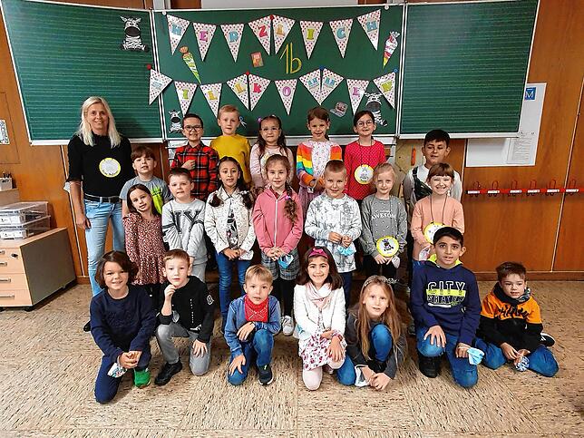 Die Klasse 1b der Erich-Kästner-Schule in Donaueschingen mit Lehrerin Elke Meßmer.