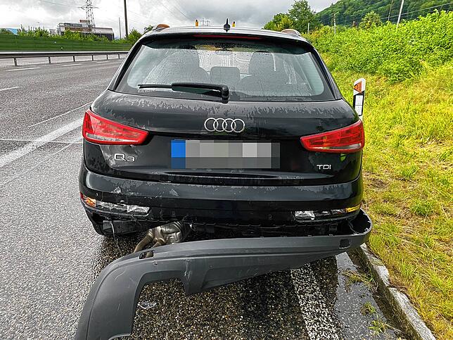 Zu zwei Auffahrkollisionen auf der Autobahn kam es am 22. Juni 2022. Der Grund waren starke Regenfälle.