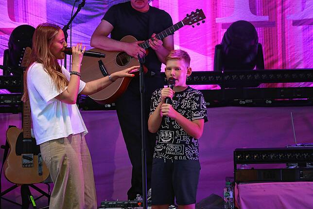 Bild 14: 1500 Fans feiern Sophia beim Sound Beach Festival
