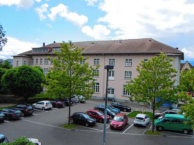 Vor der Sanierung sah das 160 Jahre alte Waldshuter Kornhaus an der Nordseite so aus (Archivbild aus dem Jahr 2014).