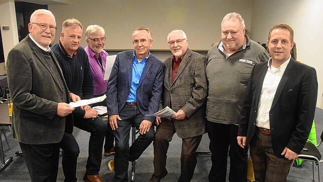 Die Kandidaten der Freien Wähler Bad Säckingen für die Kreistagswahl am 9. Juni (von links): Fred Thelen, Andreas Stratz, Bernd ...