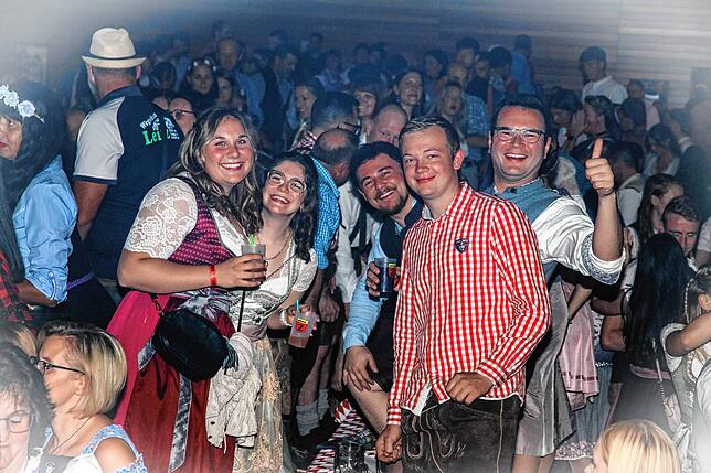 Bild 11: Die besten Bilder der Alpenparty in der Zoznegger Weiherbachhalle in der Gemeinde Mühlingen