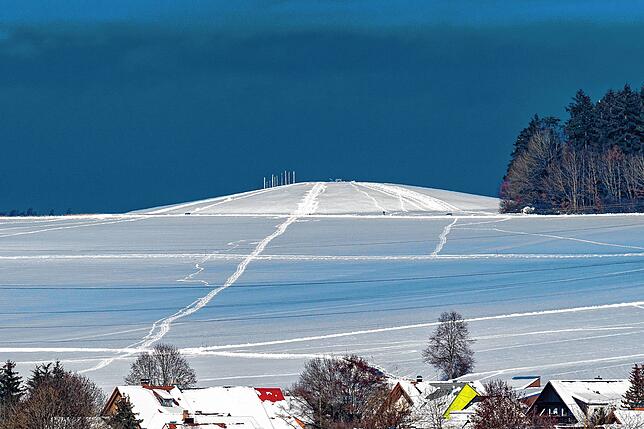 Diesen Blick auf den verschneiten Magdalenenberg von Brigachtal aus über VS-Rietheim hinweg konnte man Ende Januar genießen.