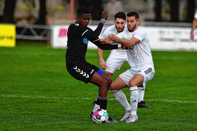 Bild 38: SV 08 Laufenburg verliert bei Spitzenreiter VfR Hausen mit 0:2 &ndash; und wir haben Bilder!