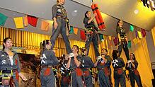 Die Show-Tanzgruppe Knaller GmbH des SV Meßkirch zeigt unter dem Motto „Heute wird gesprengt“ einen Tanz mit vielen Tänzerinnen und ...
