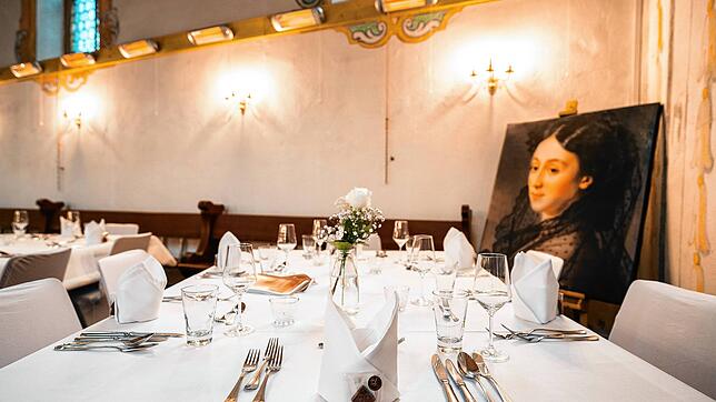 Nehmen Sie doch bitte Platz! Aber wo? Beim Secret Dinner ist der Ort des Geschehens bis zur letzten Sekunde ein Geheimnis.