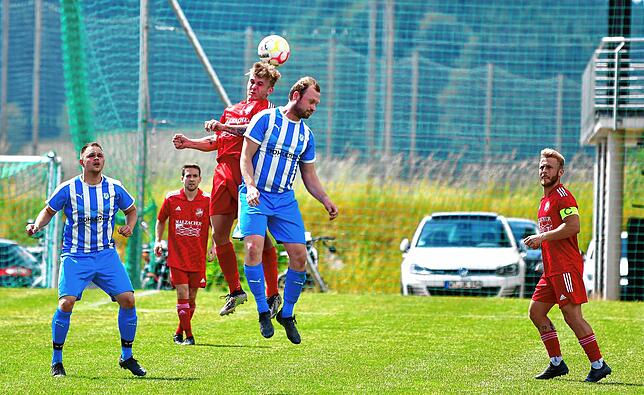 Bild 26: Keine Tore zwischen dem FC Dachsberg und dem SV Berau &ndash; aber wir haben Bilder!