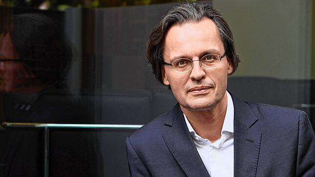 Medienwissenschaftler Bernhard Pörksen sieht uns in der digitalen Pubertät angekommen.