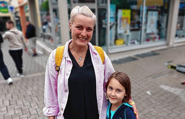 Rebekka Tremuoto aus Bisingen mit Tochter Tessa.