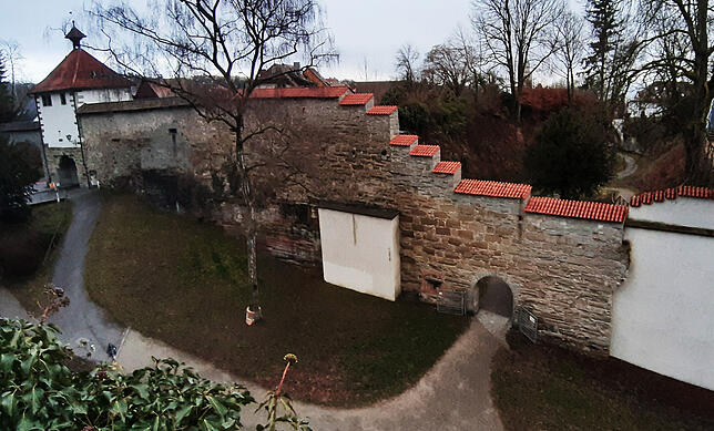 Ein Stück der Überlinger Stadtmauer nahe dem Aufkircher Tor.