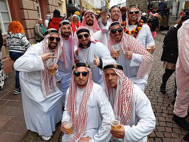 Bild 25: So bunt ist die Hoorige Mess&lsquo; in Tiengen