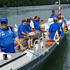 Der Wasserfahrverein Rhyburg-Möhlin bot eine unterhaltsame Fahrt mit dem Langschiff auf dem Rhein an.