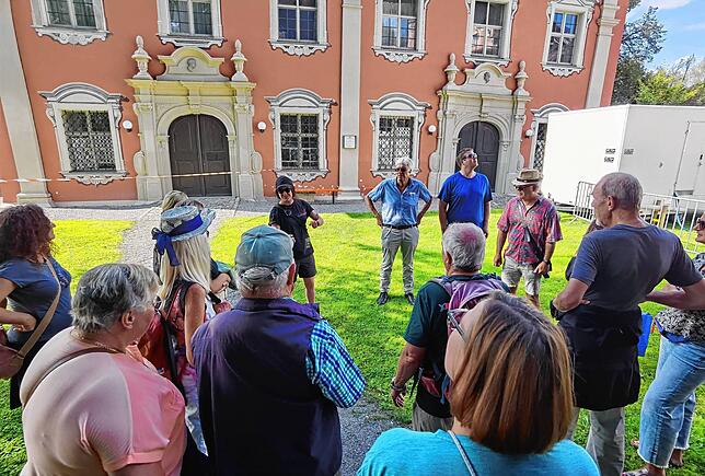 Einen Blick hinter die Kulissen gibt Yasmin Voit, Mitarbeiterin des Veranstalters Allgäu Concerts.