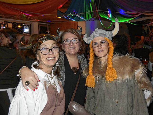Bild 21: Wiiberfasnacht in Altenburg: So feiert die Stadt ausgelassen und bunt!