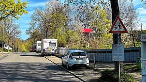 An der Seebodenstraße in Wehr sollen Elterntaxi-Haltestellen eingerichtet werden. Dafür müssen Wohnmobile weichen und dürfen hier nicht ...