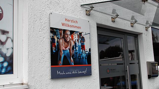 Im ehemaligen Fitness-Studio in Neubohlingen möchte die Stadt eine Unterkunft für 66 Menschen schaffen. Die Stadt braucht dringend Platz ...