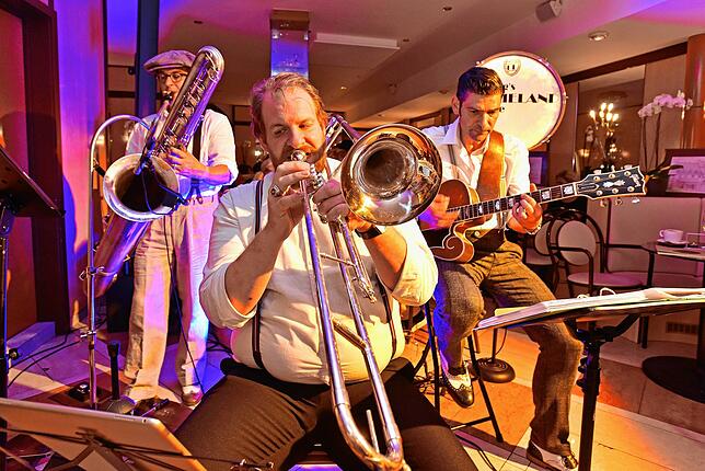 Das Ladewig‘s Dixieland Quartett zog bei der Donaueschinge Musiknacht 2019 im Eiscafe Vivaldi die Zuhörer in seinen Bann.