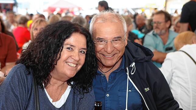 Bild 1: Gute Stimmung beim Hafenfest! Am Wochenende geht es in Staad nochmal rund