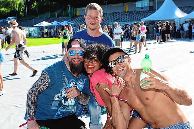 Bild 16: Gute-Zeit: Bilder von DJ Pretty Pink und Anja Schneider beim Festival in Konstanz
