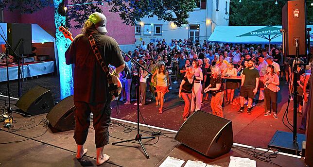 Bild 26: Sommer, Musik, gute Laune: So feierte Gurtweil das Gurtwiil Open Air 2025 - Das sind die besten Bilder