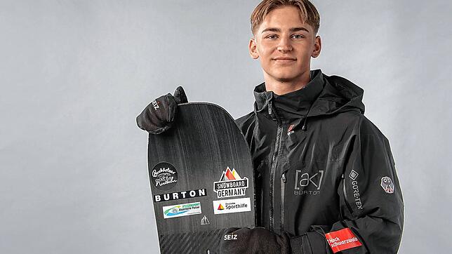 Benedikt Bockstaller hofft trotz Corona auf eine erfolgreiche Snowboard-Saison.