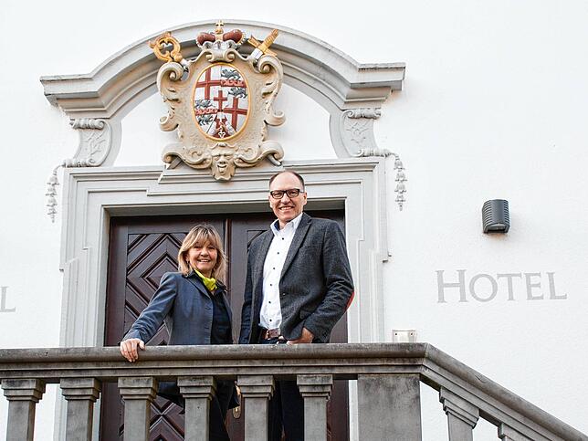 Gemeinsam mit seiner Schwester Gerda Reutemann führte Bernd Reutemann das Mindness Hotel Bischofschloss von 2002 bis zum Oktober 2017.