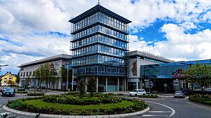 Die Stadt Villingen-Schwenningen hat das ehemalige Einkaufszentrum Rössle gekauft. Unklar ist derzeit noch, was an diesem Standort alles ...