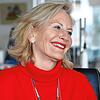 Gaby Hauptmann in ihrem Haus im Jahr 2020.