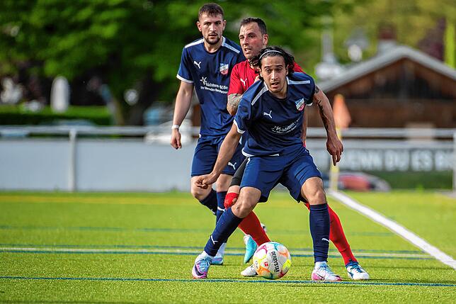 Bild 13: VfB Waldshut besiegt den FC Hochrhein mit 2:0 &ndash; und wir haben Bilder!