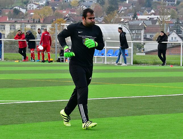 Bild 4: SV Jestetten besiegt den FC Tiengen 08 auf dem Kunstrasen in Erzingen mit 2:0 &ndash; und wir haben Bilder!