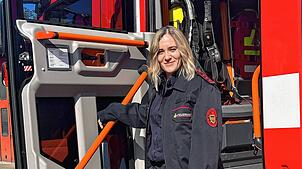 Doro Fink hat den Großteil ihres Lebens bei der Feuerwehr verbracht. Sie ist 39 Jahre alt und Mutter zweier Kinder. Bei der Feuerwehr ...