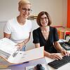 Schulleiterin Anja Claßen (rechts) und ihre Stellvertreterin Desirée Toth von der Waldeck-Schule in Singen (von links) freuen sich auf ...