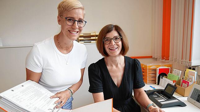 Schulleiterin Anja Claßen (rechts) und ihre Stellvertreterin Desirée Toth von der Waldeck-Schule in Singen (von links) freuen sich auf ...