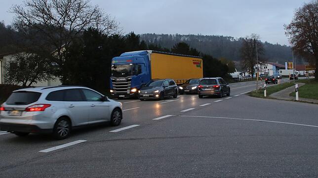 Der Verkehr auf der B 314 nahm in den vergangenen Jahren stetig zu. Obwohl es statistisch mindest einmal pro Woche zwischen Lauchringen ...