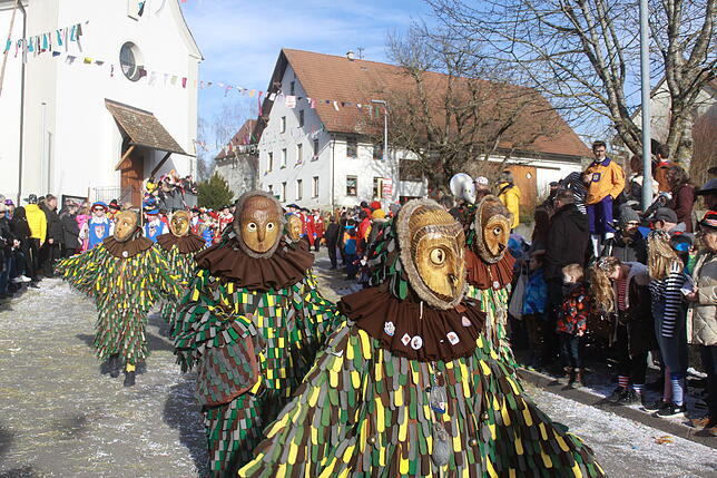Bild 23: Bilder vom Narrentreffen zum 40. Jubiläum der Kuhsattler aus Hohenfels