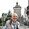 2019: Heinz Hug an der Bodanstraße vor dem Schnetztor. Dank seines Einsatzes wurde es in den 70er Jahren saniert. Als damaliger Chef der ...