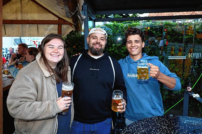 Bild 6: Das Dingelsdorfer Herbstfest 2025 geht weiter – hier sind die Fotos vom Samstagabend