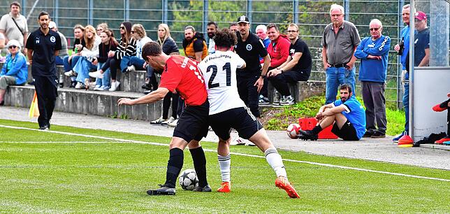 Bild 8: SV Obersäckingen trennt sich im Stadt-Derby mit 3:3 vom FC 08 Bad Säckingen – und wir haben Fotos!