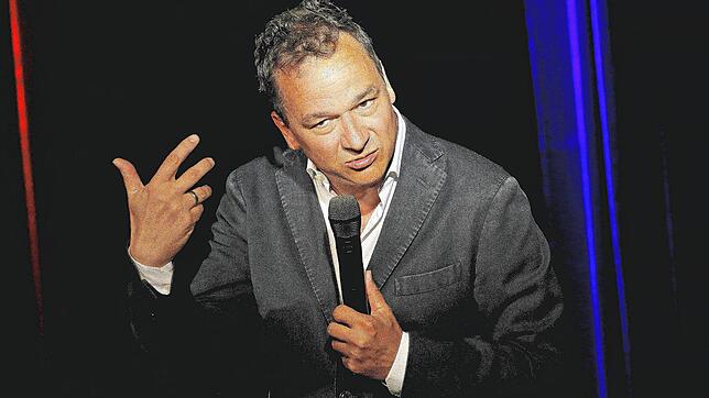 Stephan Bauer sorgte für humorvolles Nachdenken bei seinen Ausführungen über Zweisamkeit.