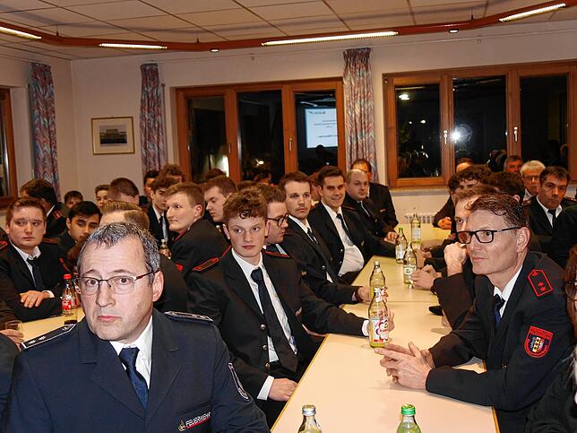 Viele Mitglieder der Freiwilligen Feuerwehr Rielasingen-Worblingen besuchten die Hauptversammlung.