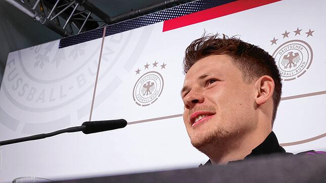 Bild : Nagelsmann streicht Torwart Nübel aus EM-Kader