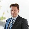 Peter Ziegler berichtet vor Gericht von der Emdelight-Verbindung.