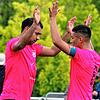 Alvaro Adrian Argüello Arevalos und Kapitän Luis Armando Lopez Alvarado (beide FC Bad Dürrheim) müssen nach dem Ausgleichstreffer der ...