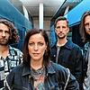 Silbermond statten auf ihrer Sommertournee 2023 auch Meersburg einen musikalischen Besuch ab. Von links: Andreas Nowak, Stefanie Kloß ...