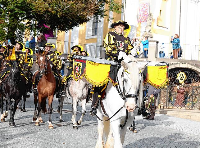 Bild 20: Reitturnier mit fulminantem Start