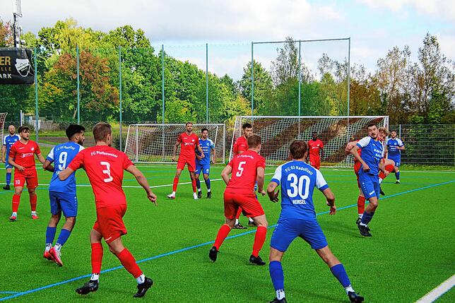 Bild 5: Die besten Bilder von der Landesliga-Partie FC Pfaffenweiler gegen FC Radolfzell!