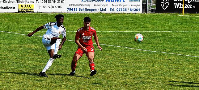 Bild 13: VfR Bad Bellingen besiegt SV 08 Laufenburg II &ndash; und wir haben Bilder!