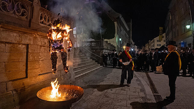 Bild 11: Fasnet in Flammen: So beerdigen die Narren die fünfte Jahreszeit in Überlingen!